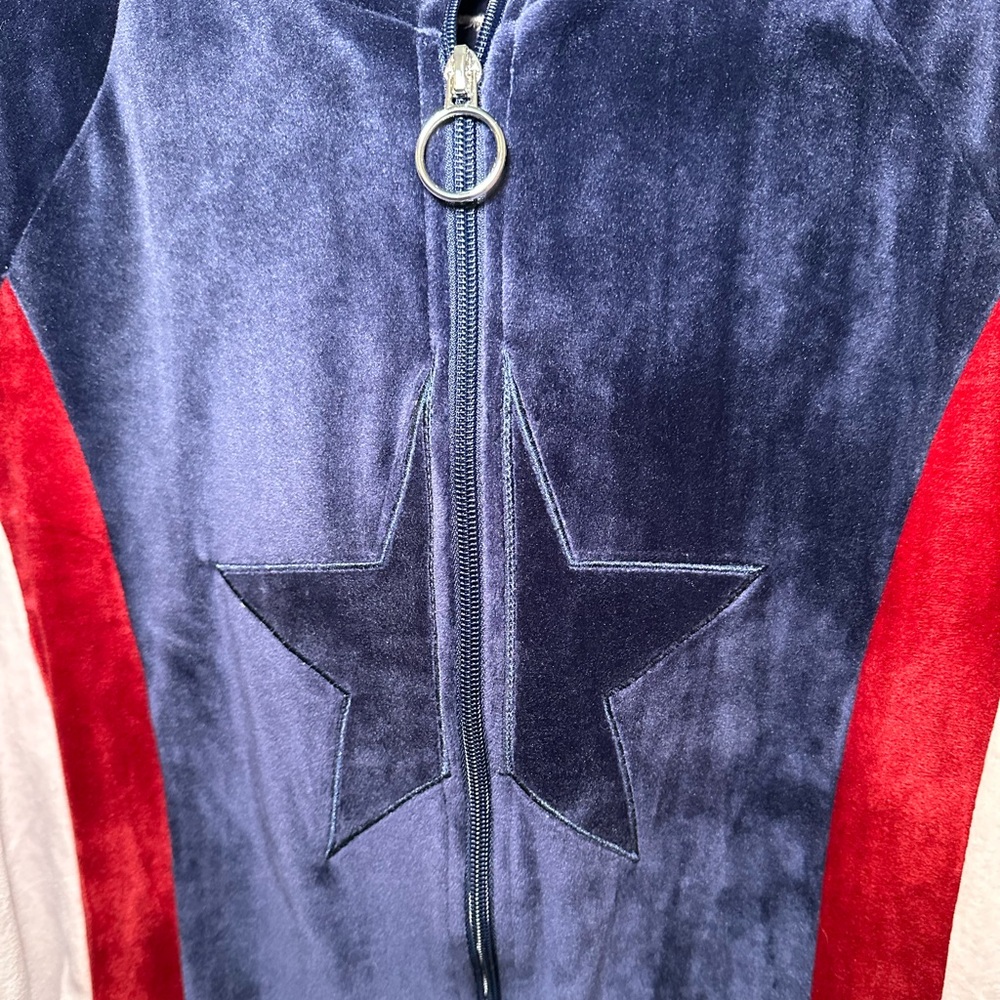 NWT Her Universe Marvel Captain America Embroidered Unisex Track Jacket - Picture 2 of 11